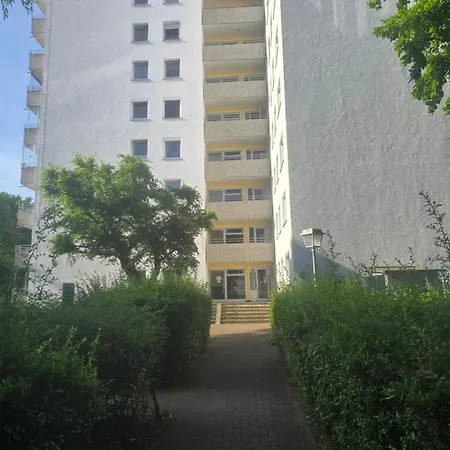 1 Laatzen Naehe Messe *