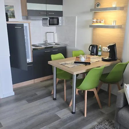 1 Laatzen Naehe Messe شقة