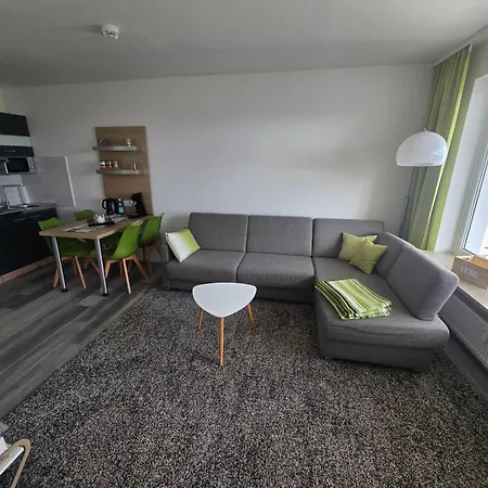 1 Laatzen Naehe Messe *